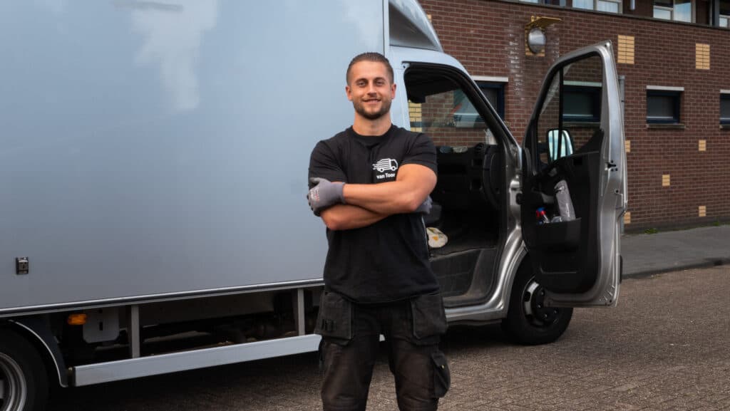 van Toor Ontruimingen team aan het werk