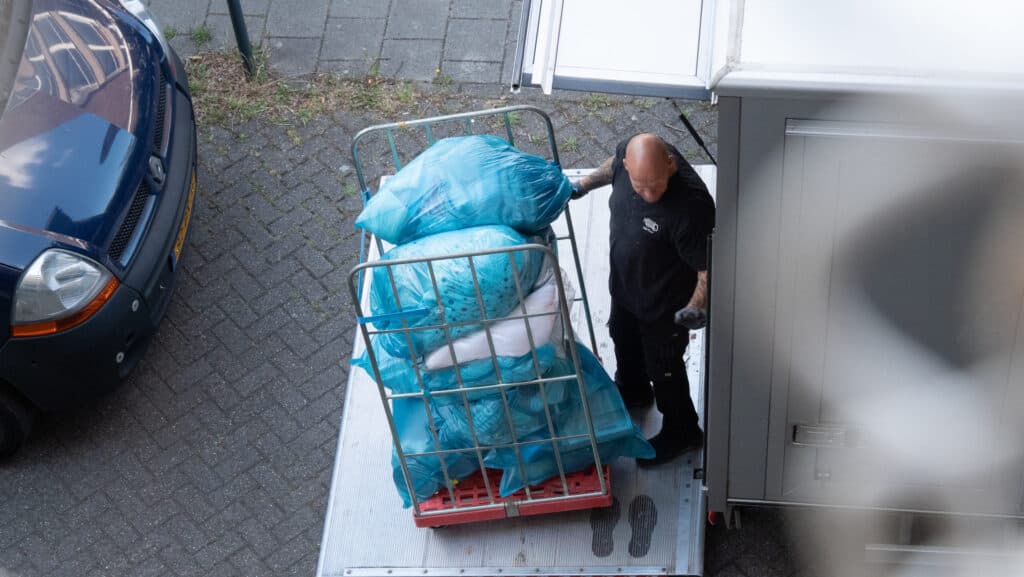 Vervuilde woning ontruimen